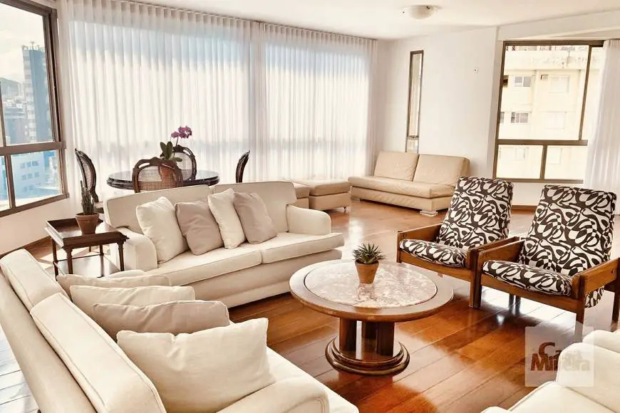 Foto 1 de Apartamento com 4 Quartos à venda, 210m² em Sion, Belo Horizonte