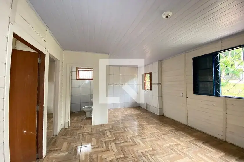Foto 3 de Casa com 2 Quartos para alugar, 40m² em Boa Vista, Novo Hamburgo