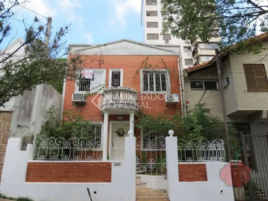 Foto 1 de Casa com 3 Quartos à venda, 160m² em Petrópolis, Porto Alegre