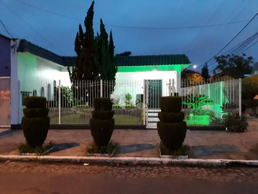 Foto 1 de Casa com 3 Quartos à venda, 182m² em Sarandi, Porto Alegre
