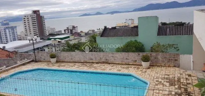 Foto 1 de Casa com 4 Quartos à venda, 240m² em Estreito, Florianópolis