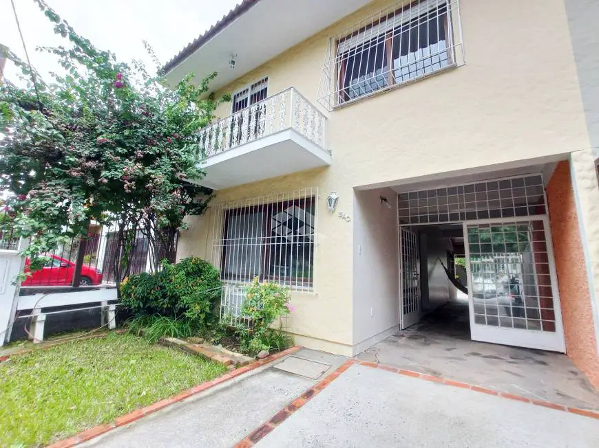 Foto 1 de Casa com 4 Quartos à venda, 256m² em Jardim Lindóia, Porto Alegre
