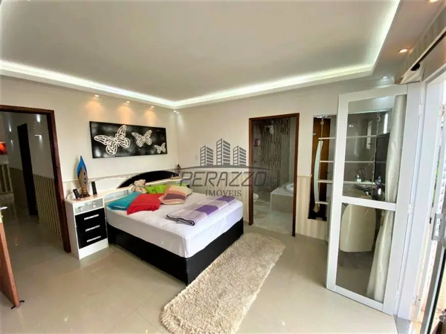 Foto 1 de Casa com 4 Quartos à venda, 270m² em Setor Habitacional Tororo, Brasília