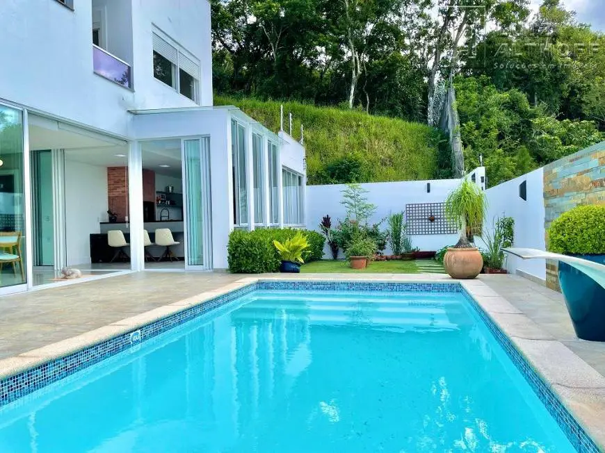 Foto 1 de Casa de Condomínio com 3 Quartos à venda, 327m² em Cidade Universitaria Pedra Branca, Palhoça