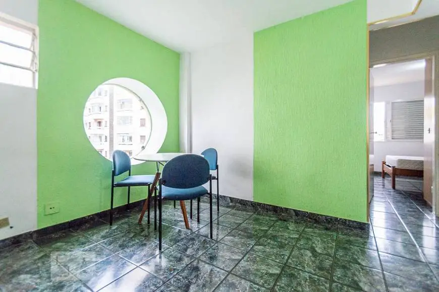 Foto 2 de Apartamento com 2 Quartos para alugar, 55m² em Consolação, São Paulo