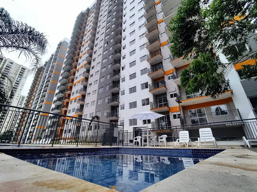 Foto 1 de Apartamento com 2 Quartos à venda, 58m² em Maia, Guarulhos