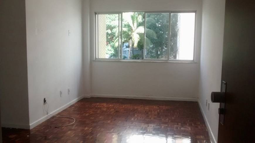Foto 4 de Apartamento com 2 Quartos à venda, 74m² em Pituba, Salvador
