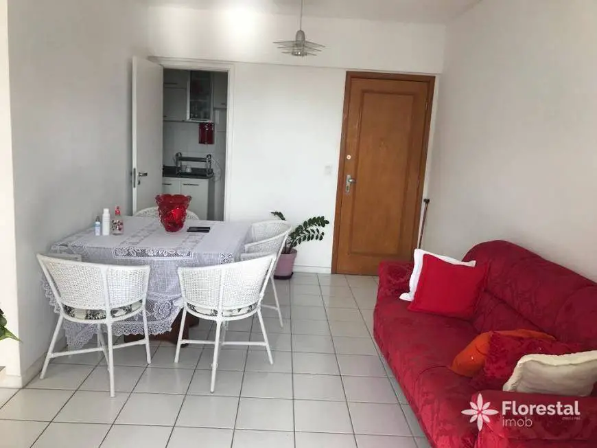 Foto 1 de Apartamento com 3 Quartos à venda, 70m² em Candeal, Salvador