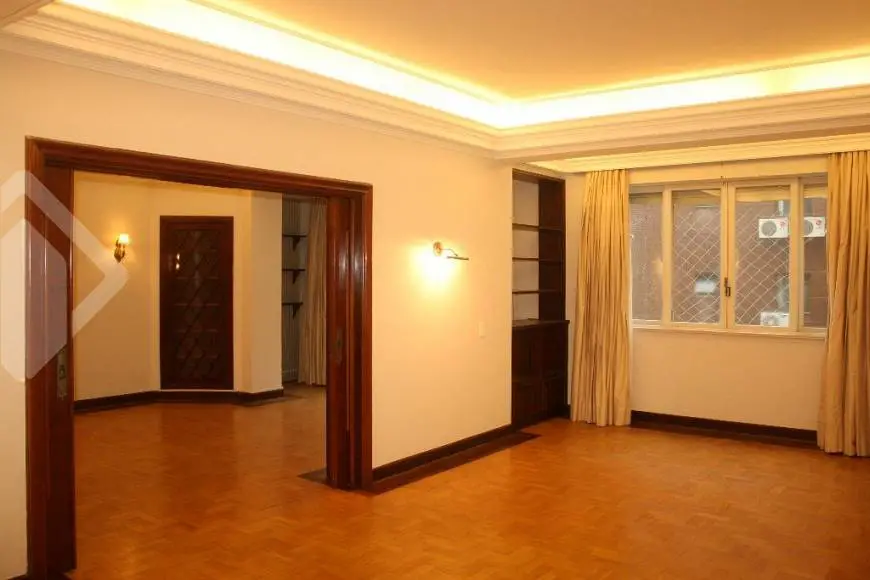 Foto 2 de Apartamento com 3 Quartos à venda, 220m² em Independência, Porto Alegre