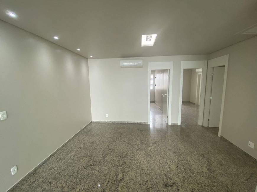 Foto 1 de Apartamento com 3 Quartos para alugar, 180m² em Ponta Negra, Manaus