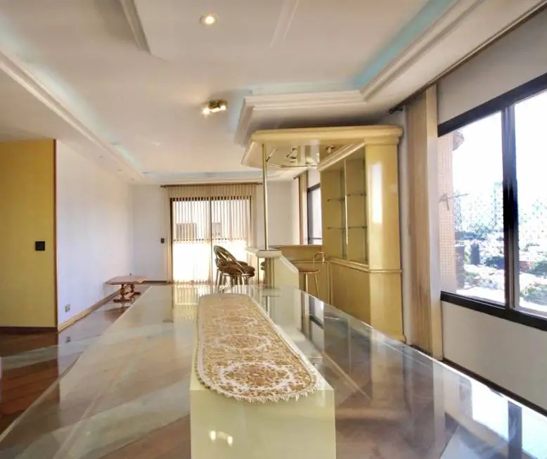 Foto 2 de Apartamento com 3 Quartos à venda, 212m² em Vila Mariana, São Paulo