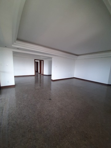Foto 2 de Apartamento com 4 Quartos à venda, 300m² em Itaigara, Salvador