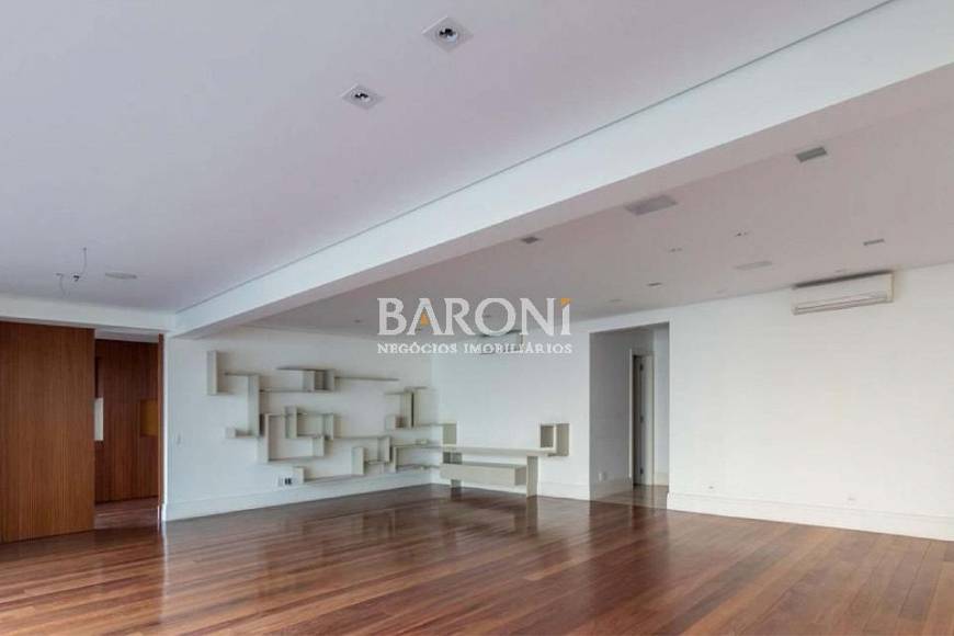 Foto 3 de Apartamento com 4 Quartos à venda, 223m² em Itaim Bibi, São Paulo