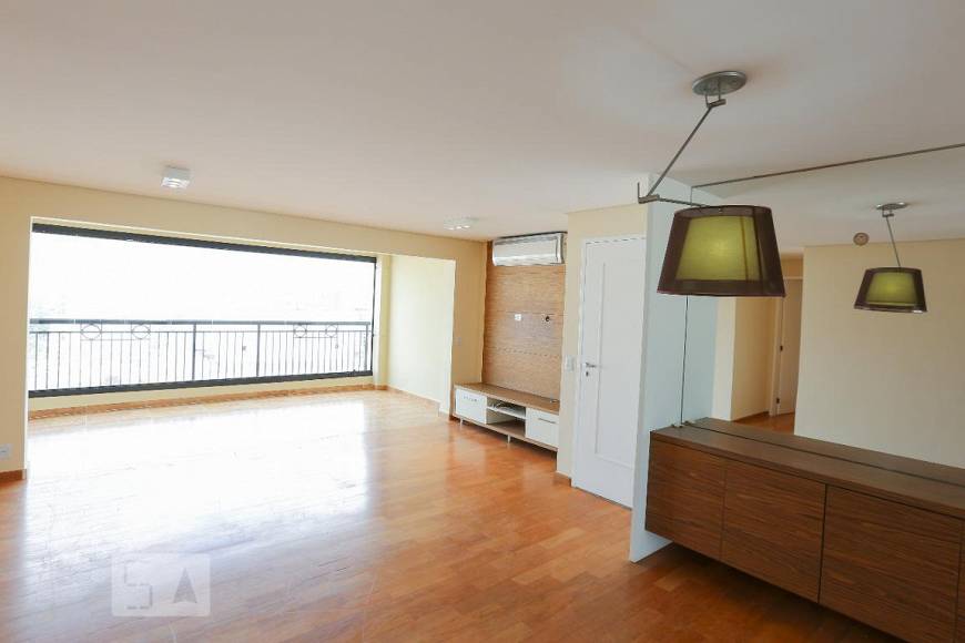 Foto 1 de Apartamento com 4 Quartos para alugar, 128m² em Moema, São Paulo