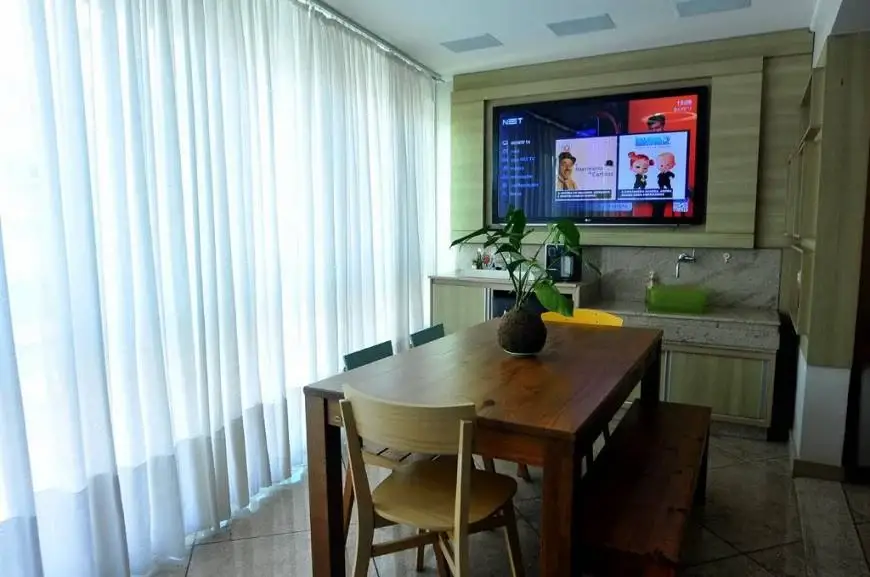 Foto 3 de Apartamento com 4 Quartos à venda, 200m² em Praia da Costa, Vila Velha