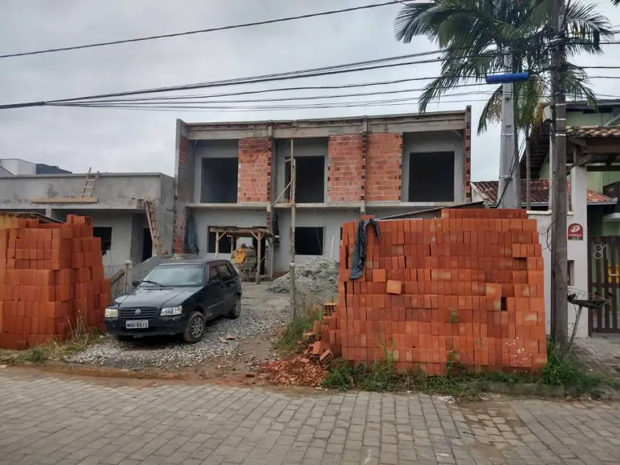 Foto 1 de Casa com 2 Quartos à venda, 89m² em João Costa, Joinville