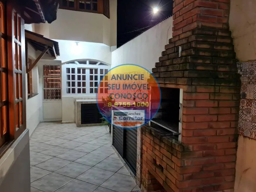 Foto 2 de Casa com 3 Quartos à venda, 110m² em Campo Grande, São Paulo