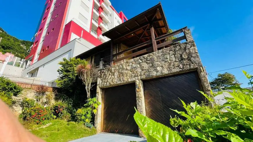 Foto 1 de Casa com 3 Quartos à venda, 260m² em Centro, Florianópolis