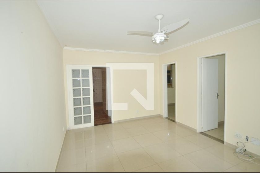 Foto 1 de Casa com 3 Quartos para alugar, 60m² em Icaraí, Niterói