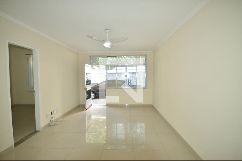 Foto 4 de Casa com 3 Quartos para alugar, 60m² em Icaraí, Niterói