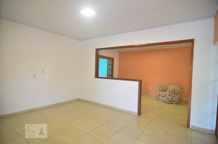 Foto 2 de Casa com 3 Quartos para alugar, 180m² em Mathias Velho, Canoas