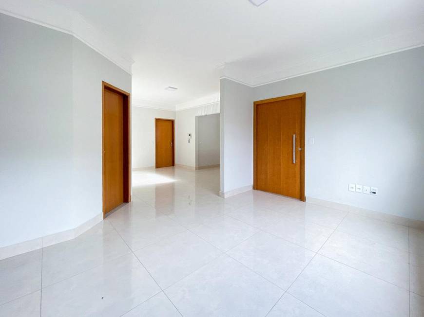 Foto 3 de Casa com 3 Quartos à venda, 170m² em Santa Rosa, Uberlândia
