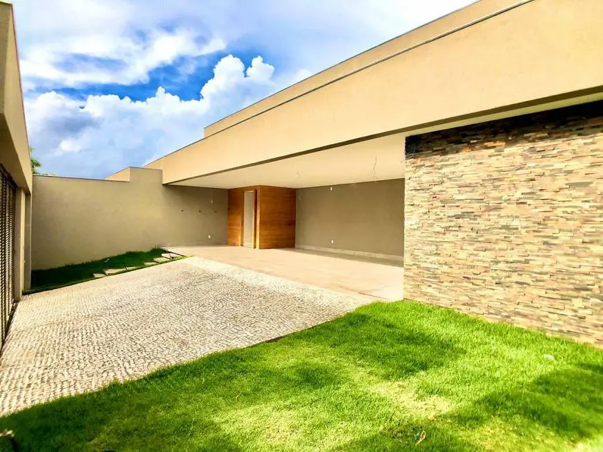 Foto 3 de Casa com 4 Quartos à venda, 500m² em Bandeirantes, Belo Horizonte