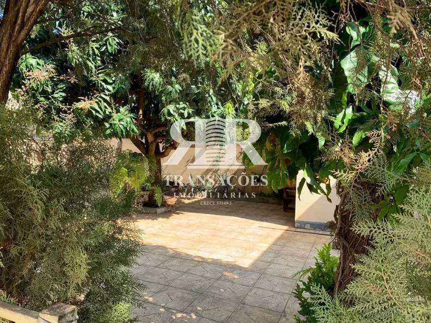 Foto 3 de Casa com 4 Quartos à venda, 432m² em Jardim Terra Branca, Bauru