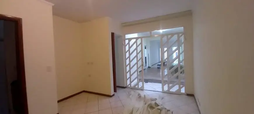 Foto 1 de Casa com 4 Quartos para alugar, 165m² em Vila Ema, São José dos Campos