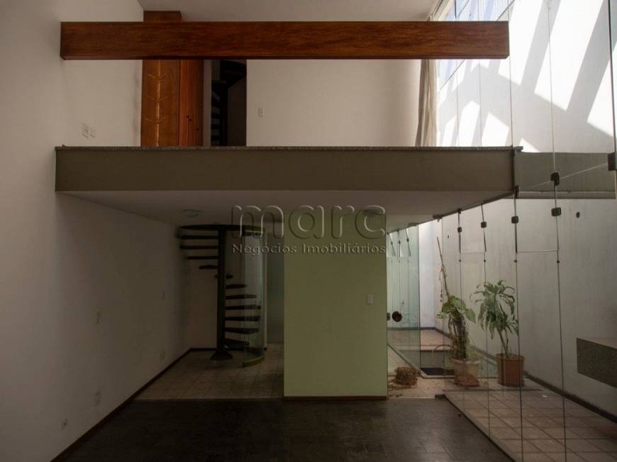 Foto 2 de Sobrado com 4 Quartos para venda ou aluguel, 199m² em Indianópolis, São Paulo
