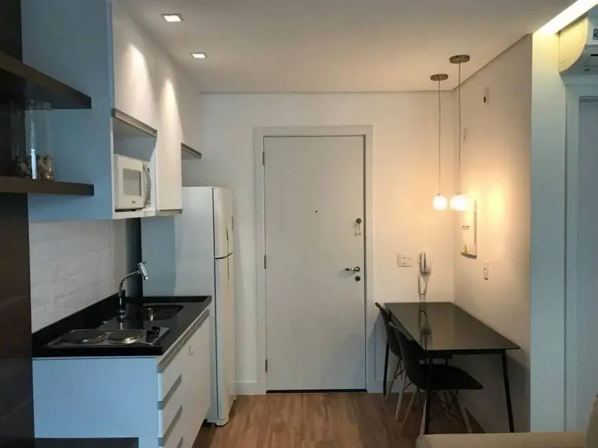 Foto 1 de Apartamento com 1 Quarto para alugar, 34m² em Barra Funda, São Paulo