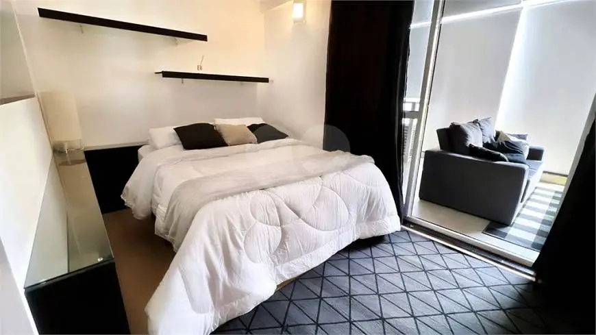 Foto 1 de Apartamento com 1 Quarto para venda ou aluguel, 32m² em Vila Romana, São Paulo