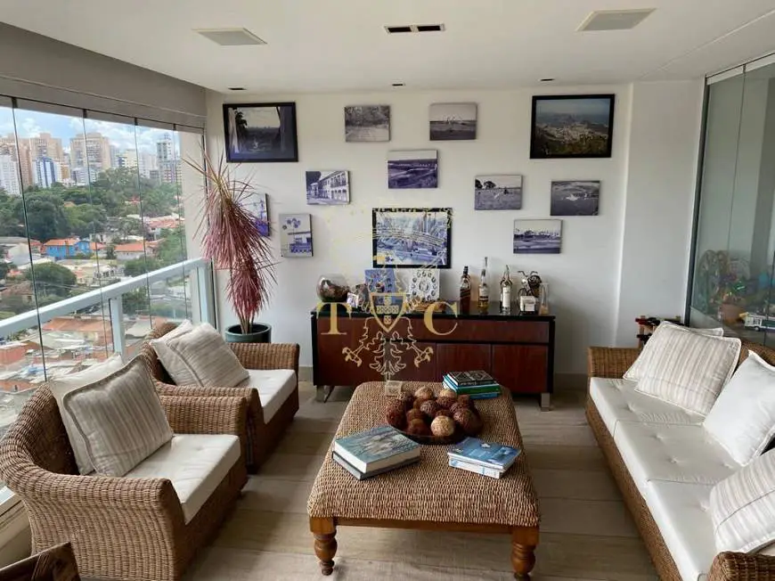 Foto 4 de Apartamento com 2 Quartos para venda ou aluguel, 180m² em Campo Belo, São Paulo