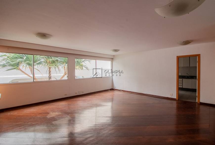 Foto 2 de Apartamento com 2 Quartos à venda, 126m² em Higienópolis, São Paulo