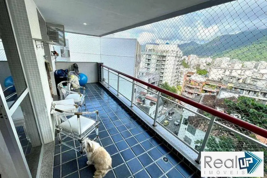 Foto 1 de Apartamento com 2 Quartos à venda, 97m² em Lagoa, Rio de Janeiro