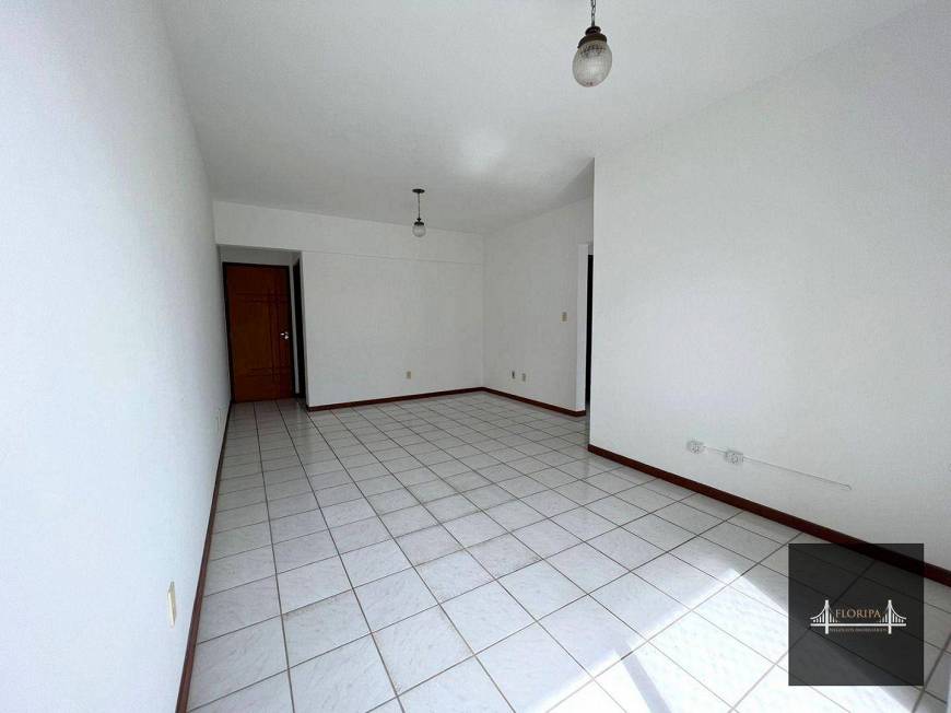 Foto 2 de Apartamento com 3 Quartos à venda, 81m² em Coloninha, Florianópolis