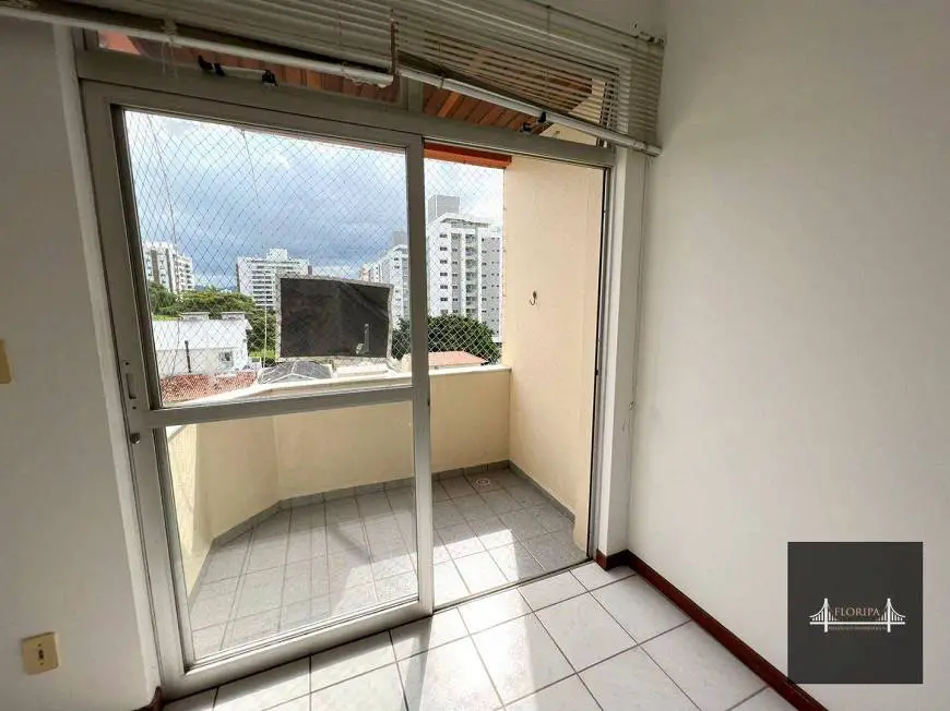 Foto 4 de Apartamento com 3 Quartos à venda, 81m² em Coloninha, Florianópolis