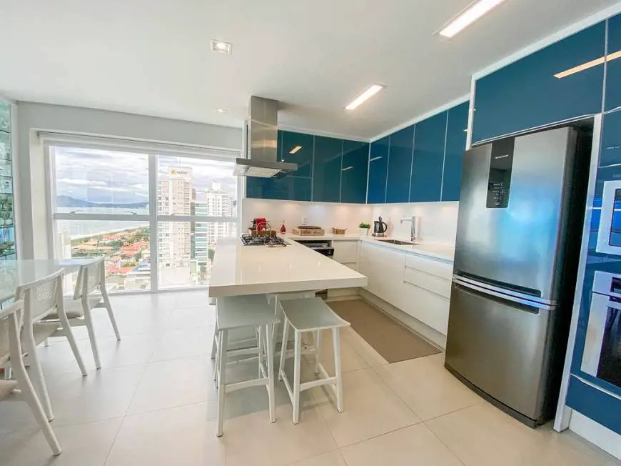 Foto 2 de Apartamento com 3 Quartos à venda, 119m² em Itacolomi, Balneário Piçarras