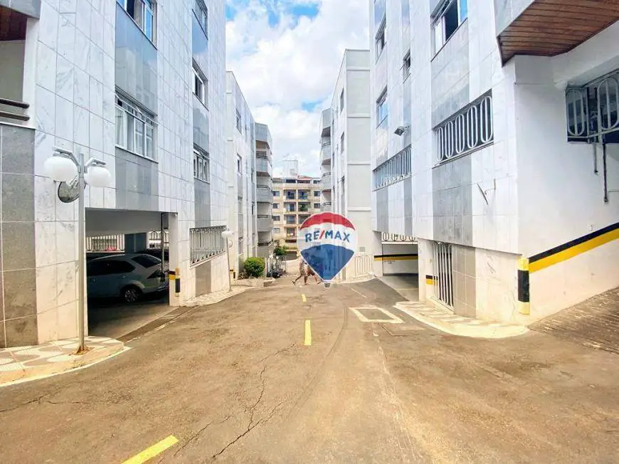 Foto 4 de Apartamento com 3 Quartos para alugar, 94m² em Paineiras, Juiz de Fora