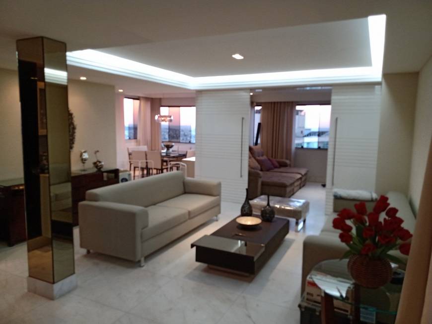 Foto 1 de Apartamento com 4 Quartos à venda, 223m² em Gutierrez, Belo Horizonte