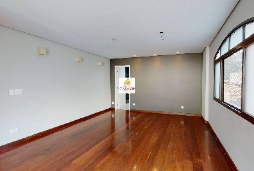 Foto 4 de Apartamento com 4 Quartos à venda, 130m² em Jardim Das Bandeiras, São Paulo