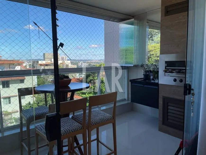 Foto 1 de Apartamento com 4 Quartos à venda, 125m² em Ouro Preto, Belo Horizonte