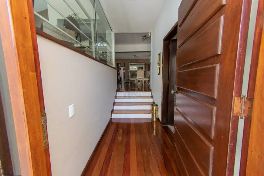 Foto 2 de Casa com 3 Quartos à venda, 330m² em Centro, Pelotas