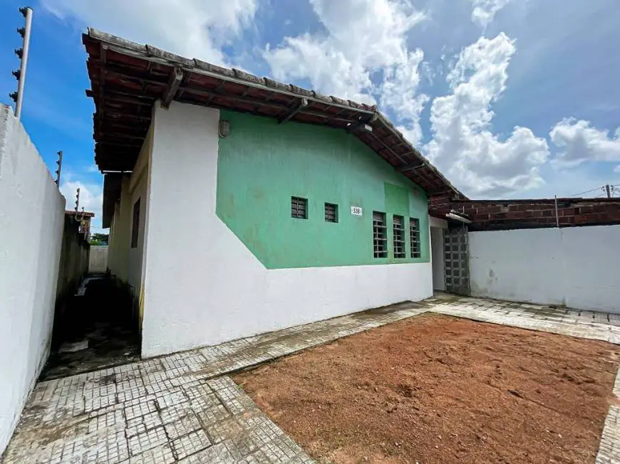 Foto 1 de Casa com 3 Quartos à venda, 146m² em Felipe Camarão, Natal