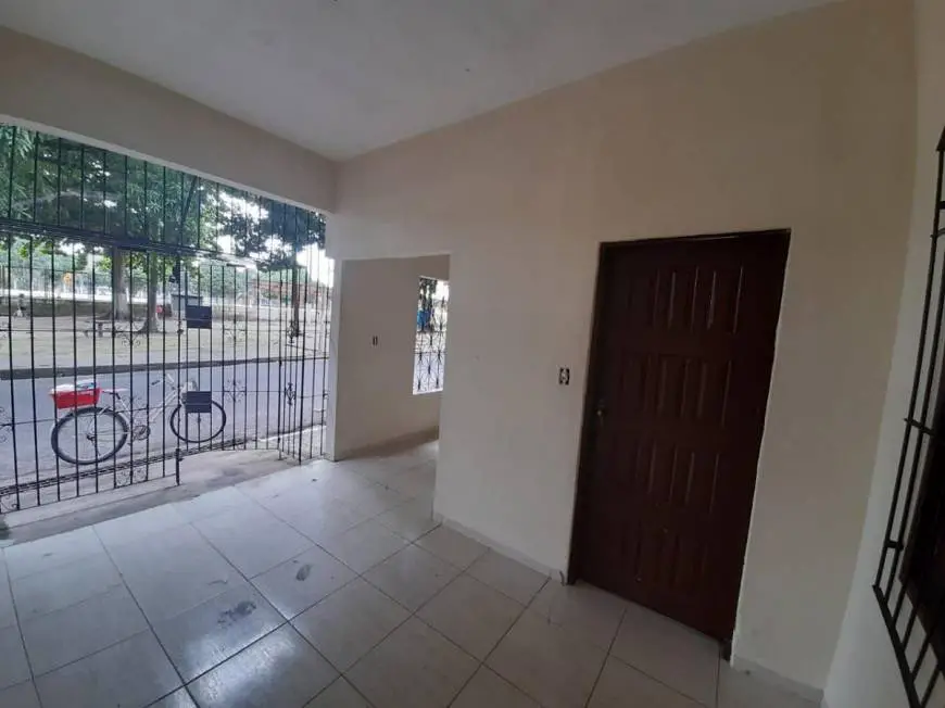 Foto 1 de Casa com 3 Quartos à venda, 150m² em Val de Caes, Belém