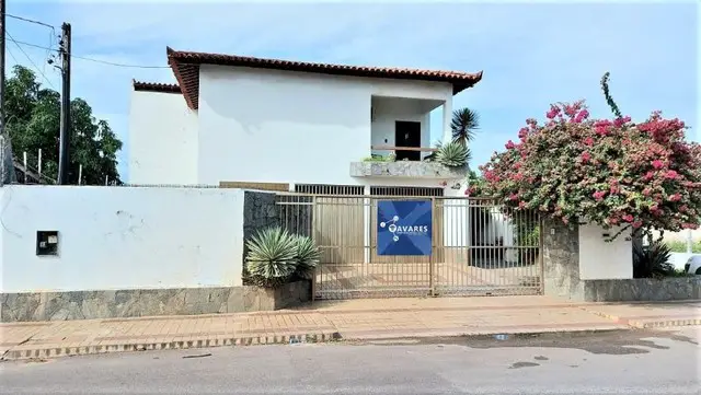 Foto 1 de Casa com 4 Quartos à venda, 548m² em Coroa do Meio, Aracaju