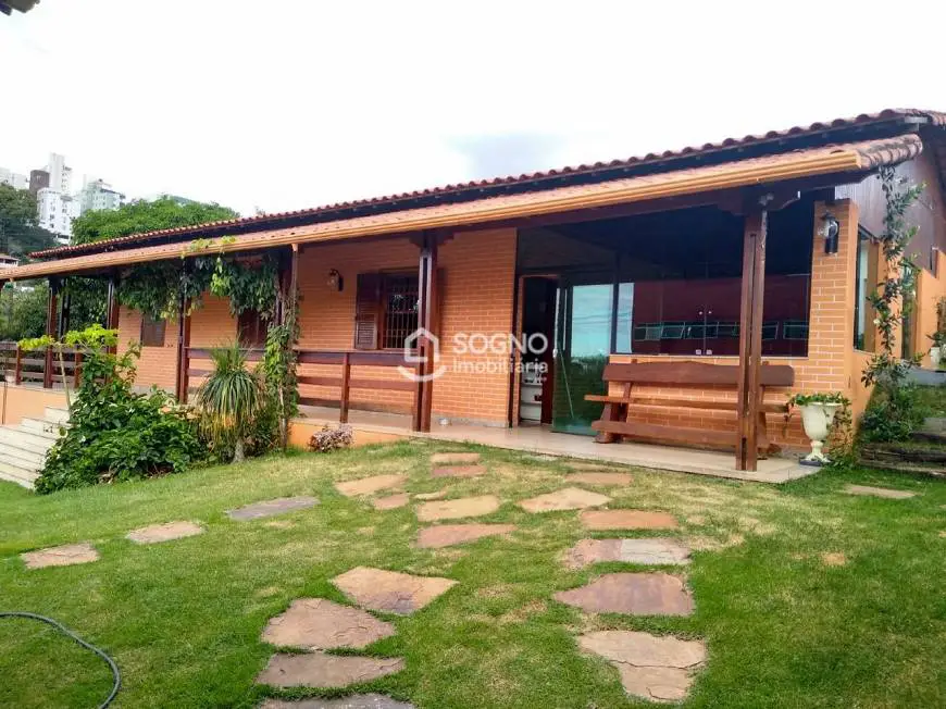Foto 1 de Casa com 5 Quartos para alugar, 360m² em Palmeiras, Belo Horizonte