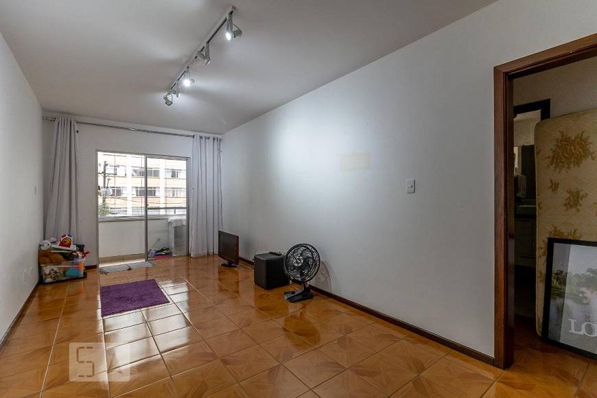 Foto 2 de Apartamento com 2 Quartos para alugar, 80m² em Água Verde, Curitiba