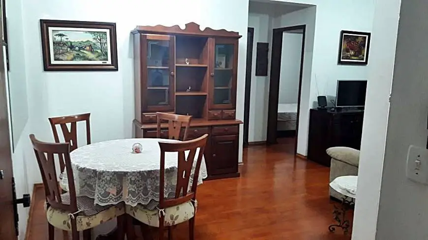 Foto 2 de Apartamento com 2 Quartos para alugar, 65m² em Jansen, Gravataí