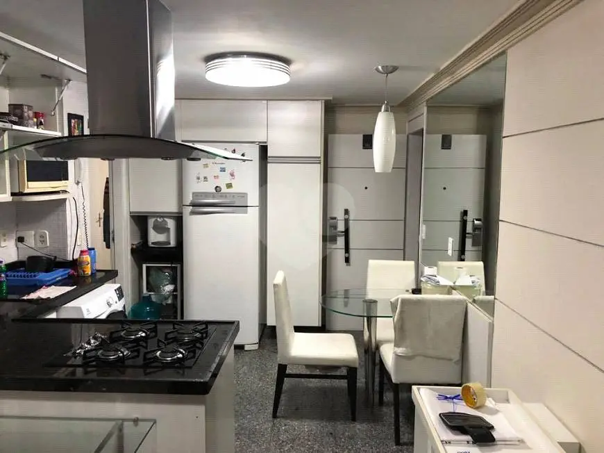 Foto 3 de Apartamento com 2 Quartos à venda, 68m² em Meireles, Fortaleza
